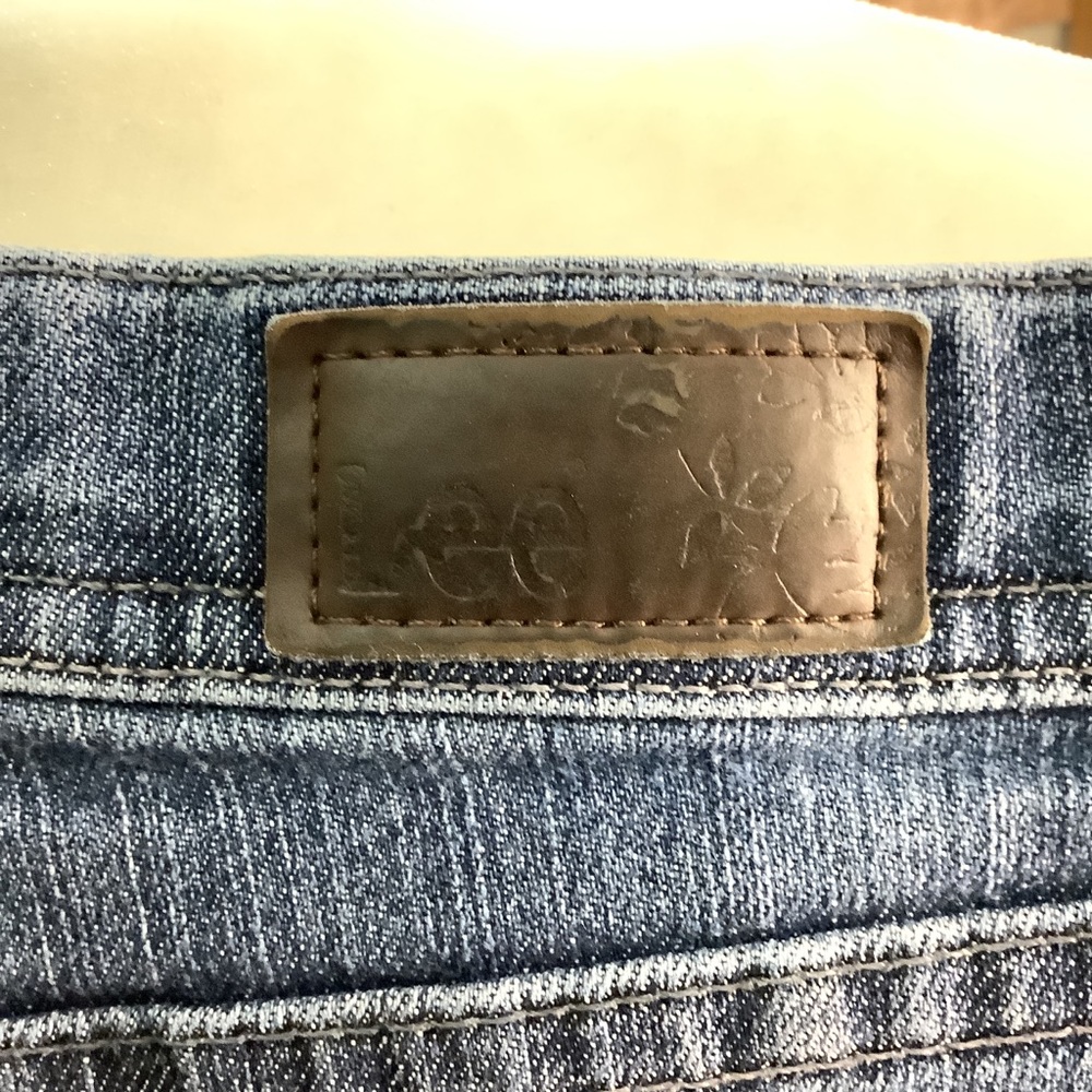 LEE Classic Fit “At The Waist” Denim Jeans 47 - Picture 4 of 8
